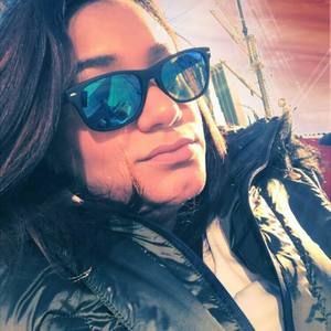 Meet your Posher, Cynthia